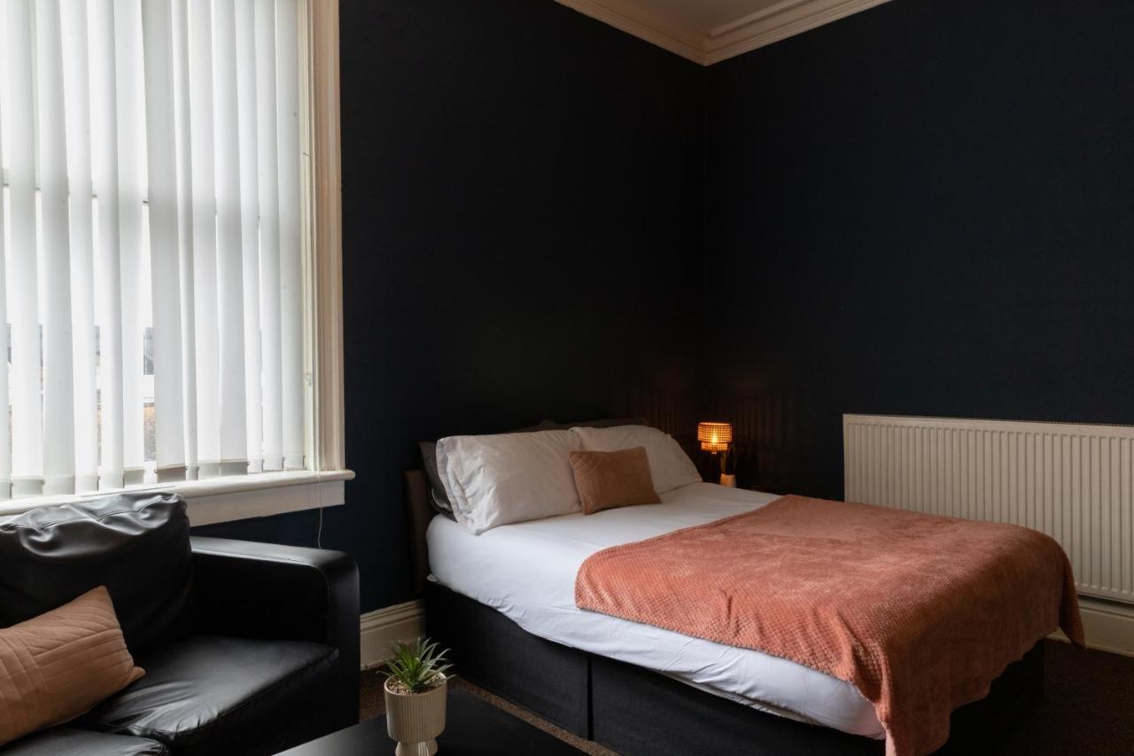 Digbeth City Centre Apartment Sleeps 12 Opposite Coach Station Birmingham Bagian luar foto
