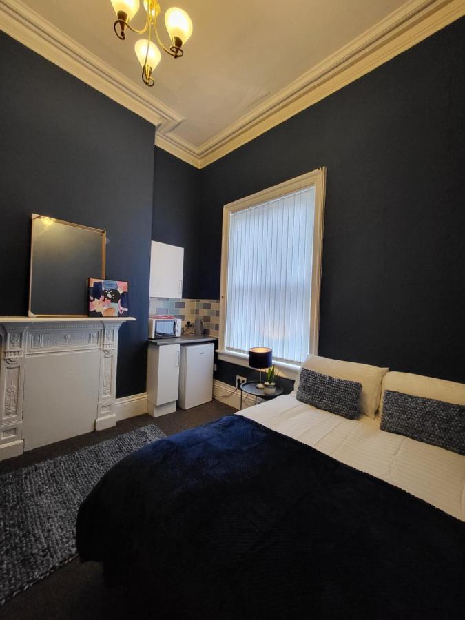 Digbeth City Centre Apartment Sleeps 12 Opposite Coach Station Birmingham Bagian luar foto